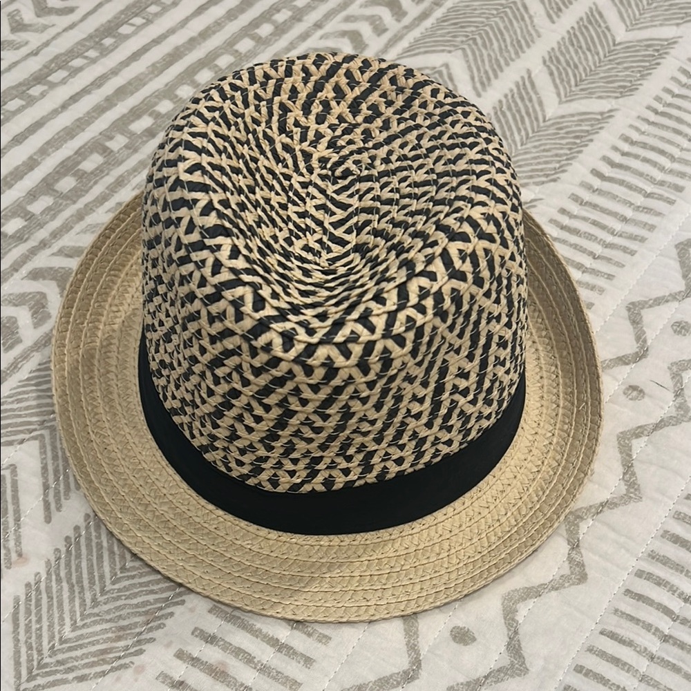 Baby GAP‎ Black and Tan Patterned Woven Hat